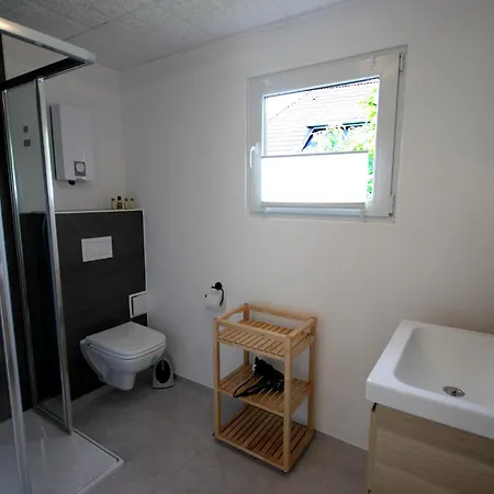 Апартаменты Ferienbungalow Serams By Rujana *